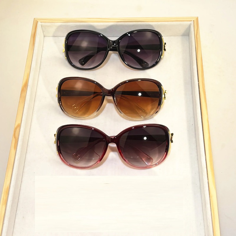 Óculos de Sol Femininos de Mod - Decorative Mirror avaliação e preço